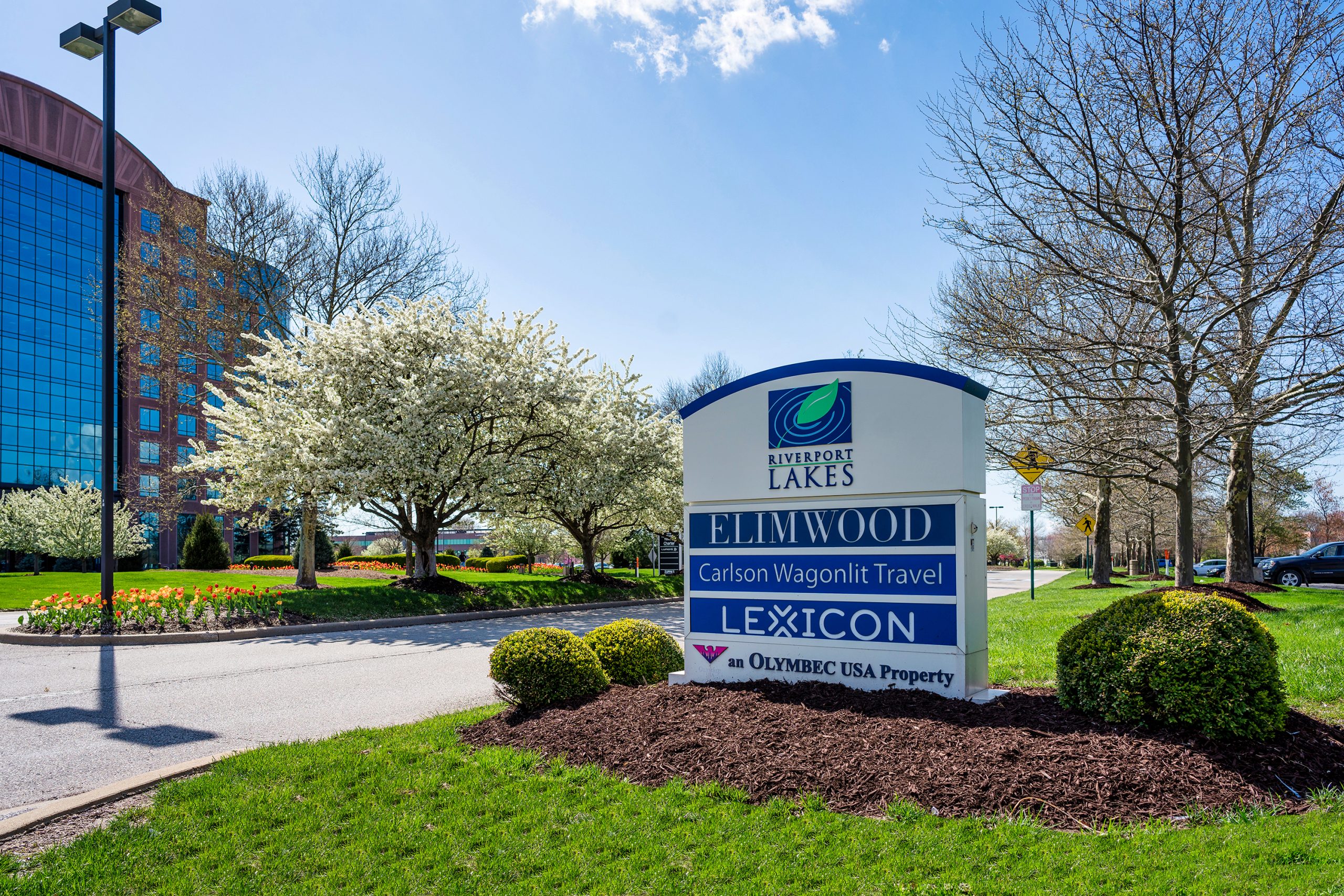elimwood_exterior_photo03
